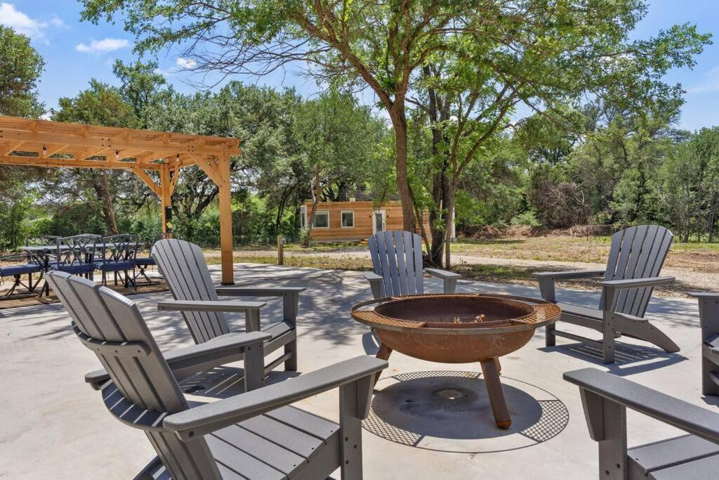 The Lonely Bull Luxury Container Home On 5 Acres Weatherford Exteriör bild