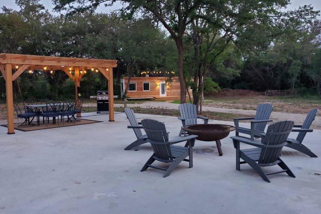 The Lonely Bull Luxury Container Home On 5 Acres Weatherford Exteriör bild